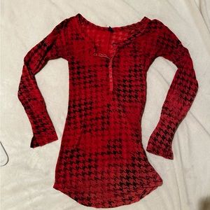 *sold* Rare Free People Red Houndstooth Burnout Henley S